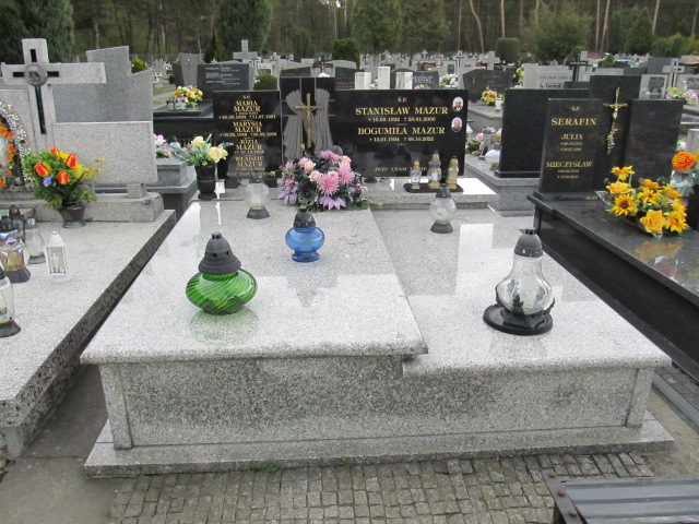Grób Maria Mazur